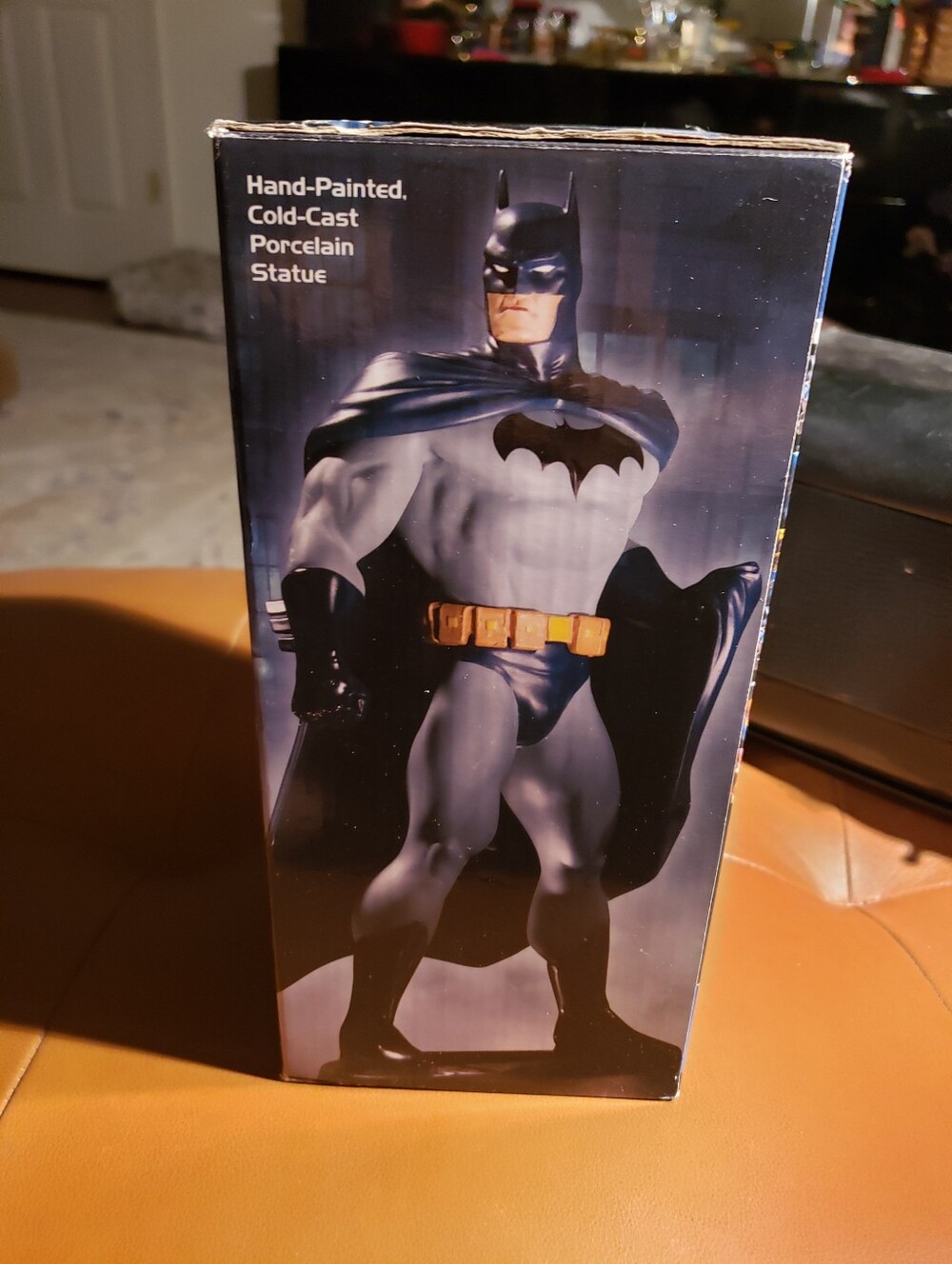 Batman Statue - Picture 5 of 11